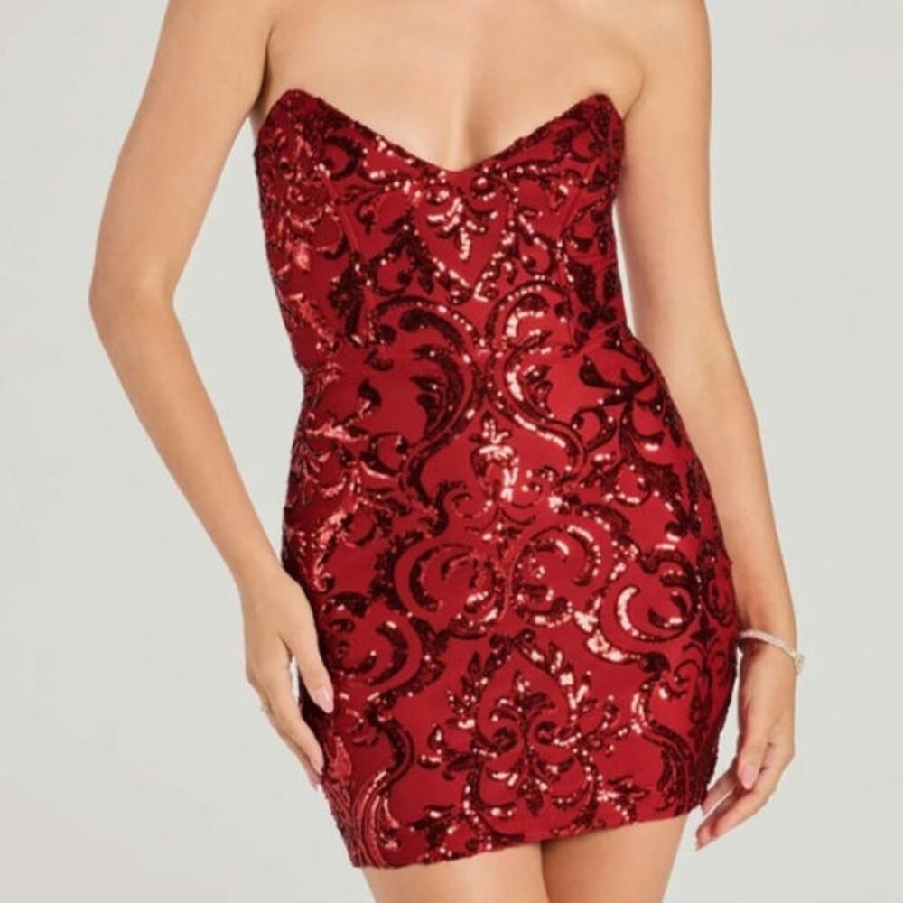 Windsor NWT Lilian Red Sequin Homecoming Lace Up Dress M
